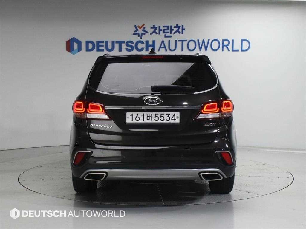 HYUNDAI Maxcruz - Vista 4