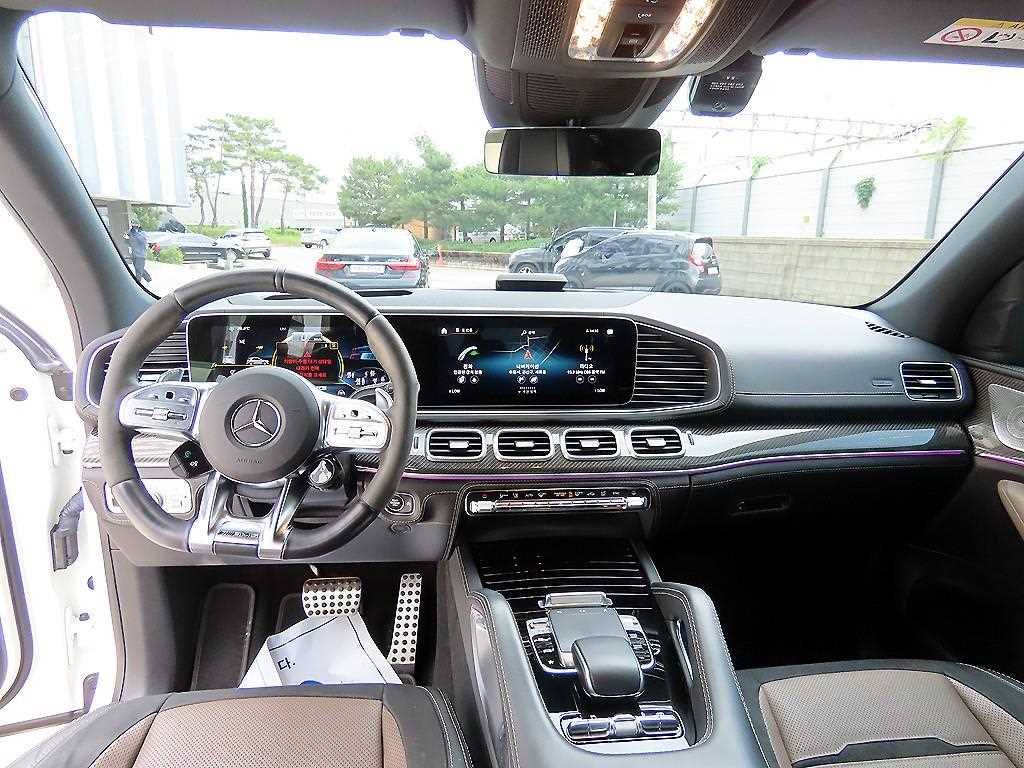 Mercedes Benz GLE Class - Vista 7