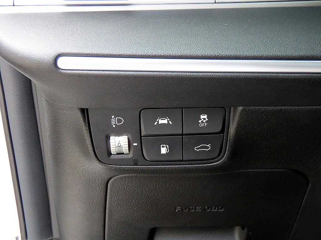 HYUNDAI Grandeur - Vista 12