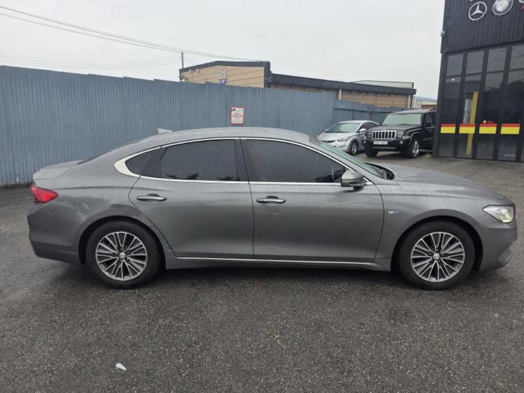 HYUNDAI Grandeur - Vista 4