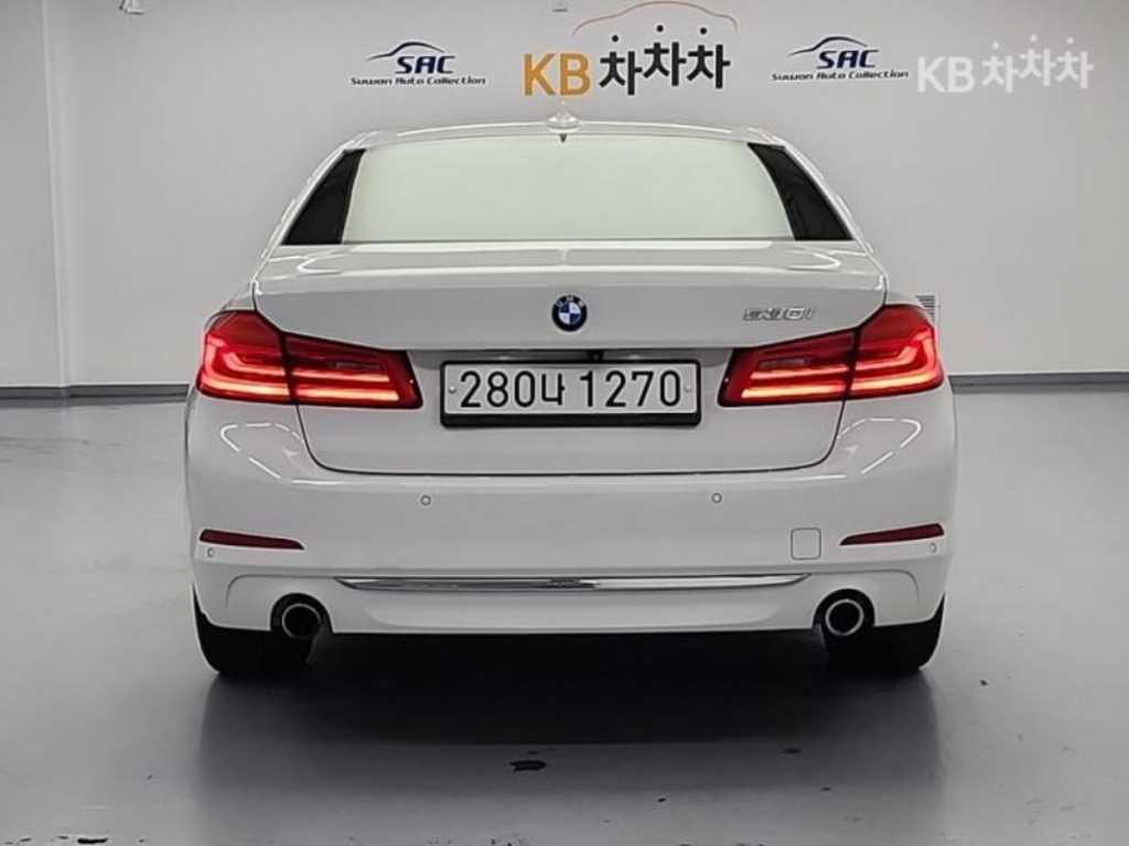 BMW 5 Series - Vista 3