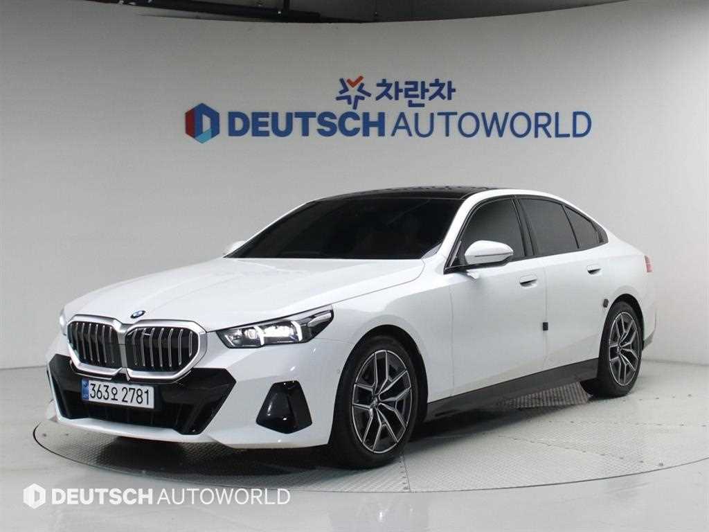 BMW 5 Series 2026 Blanco - Importación desde Corea - HF Imports Iquique - Foto 1
