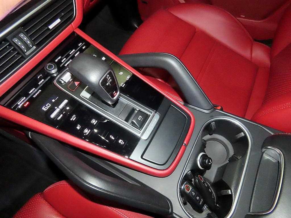 Porsche Cayenne - Vista 12