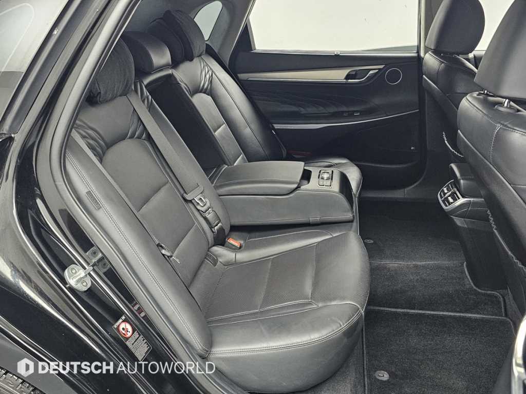 HYUNDAI Grandeur - Vista 12