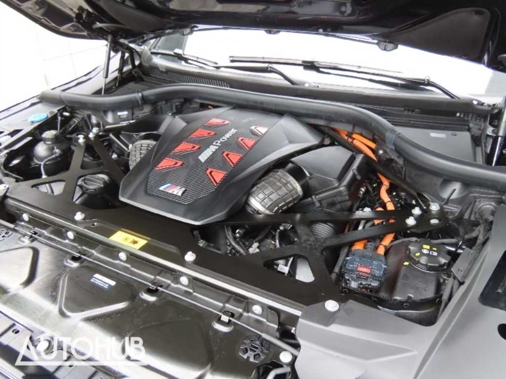 BMW XM - Vista 5