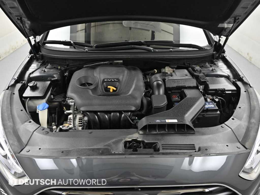 HYUNDAI Sonata - Vista 6