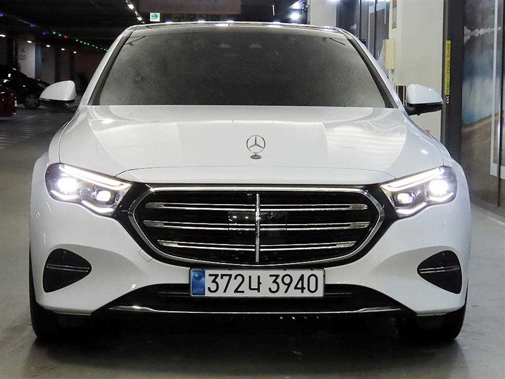 Mercedes Benz E class - Vista 2