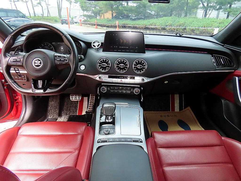 KIA Stinger - Vista 7