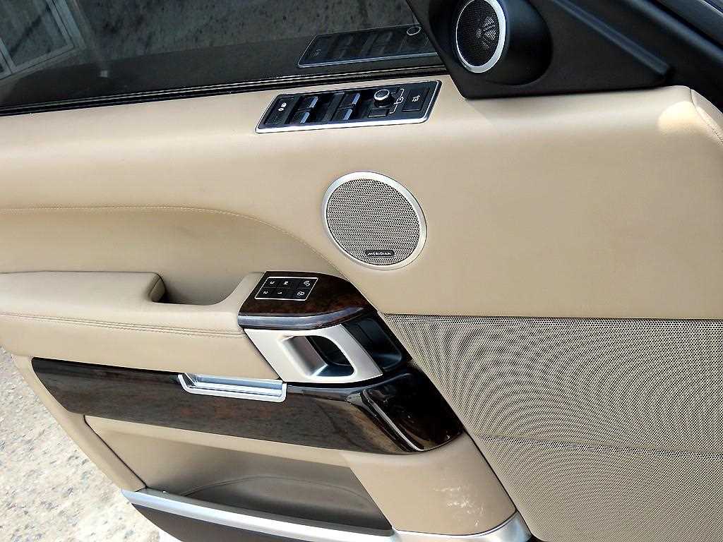 Land Rover Range Rover - Vista 11