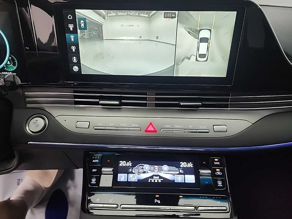 HYUNDAI Grandeur - Vista 10