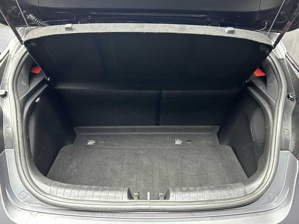 HYUNDAI Veloster - Vista 5