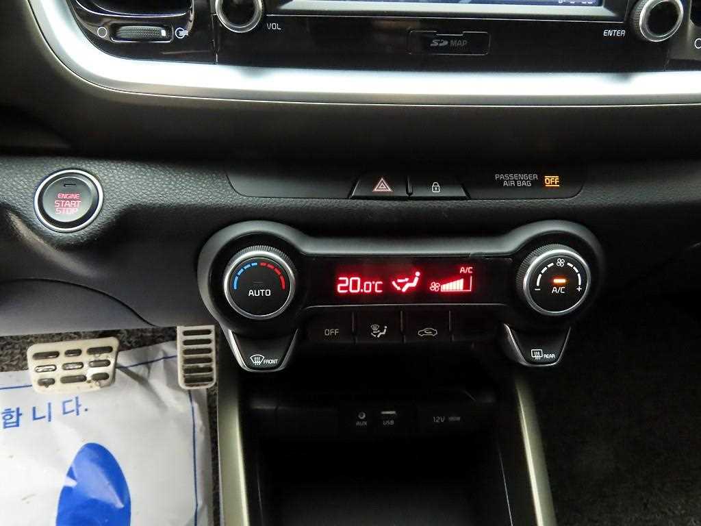 KIA Stonic - Vista 10