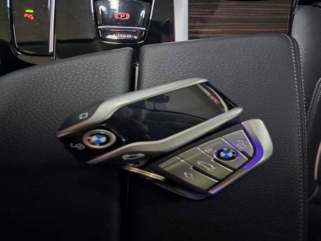 BMW 5 Series - Vista 10