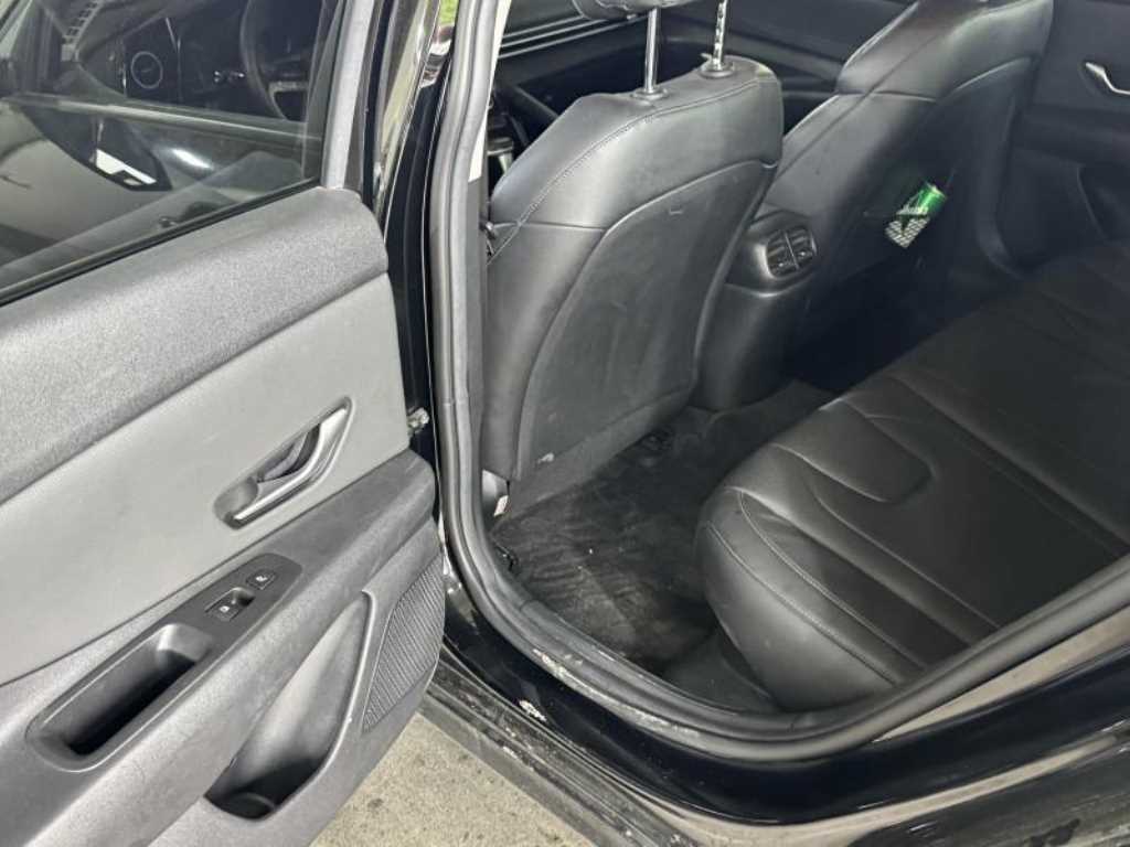 HYUNDAI Avante - Vista 6