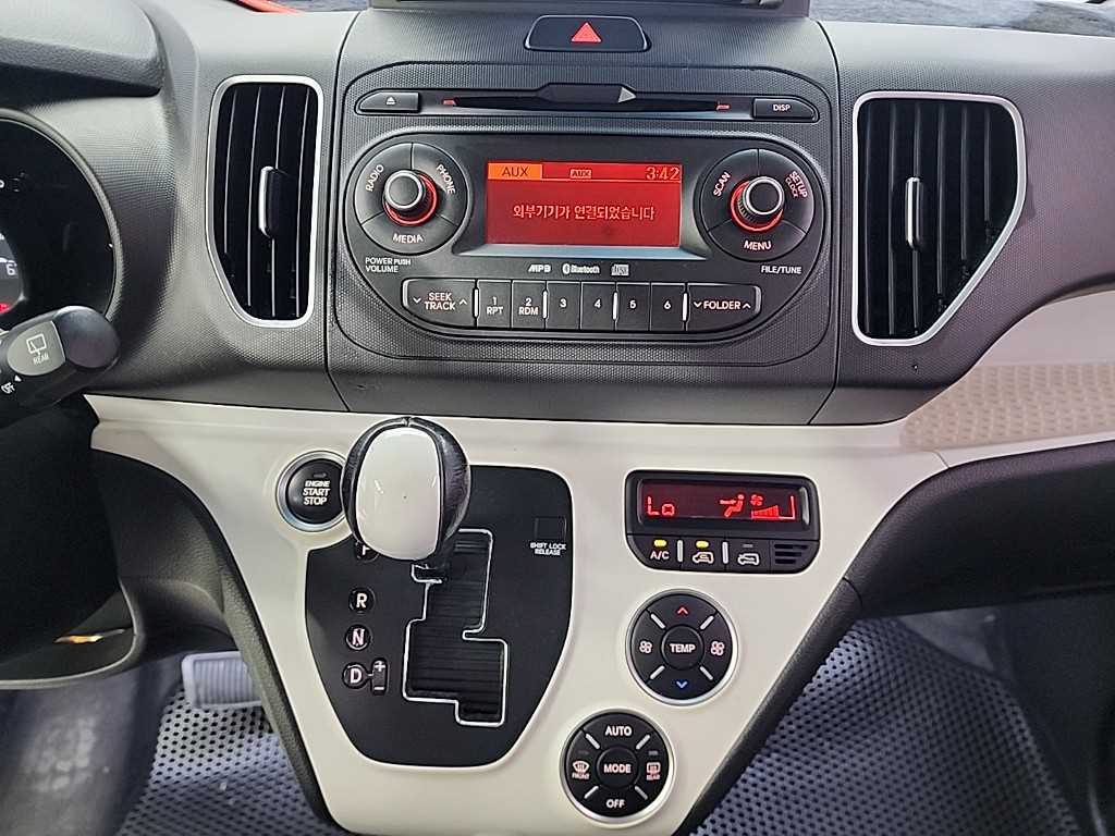 KIA Ray - Vista 10