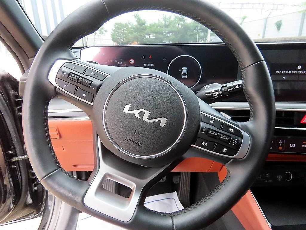 KIA K5 - Vista 8