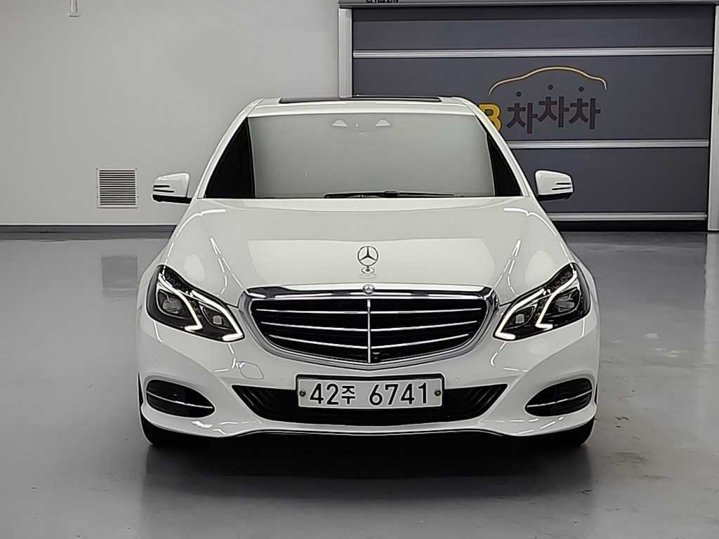 Mercedes Benz E class - Vista 2