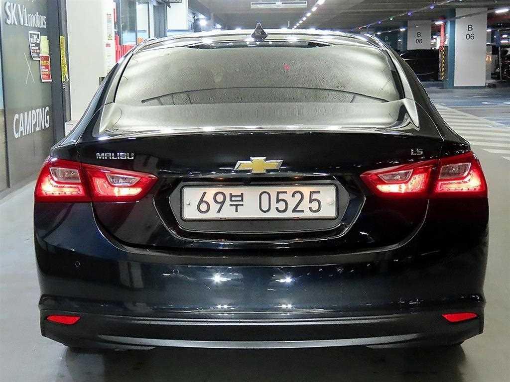 Chevrolet Malibu - Vista 5