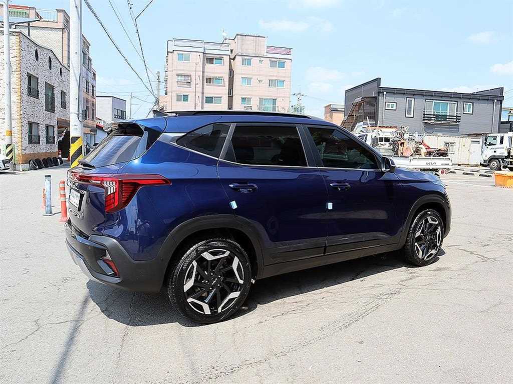 KIA Seltos - Vista 4