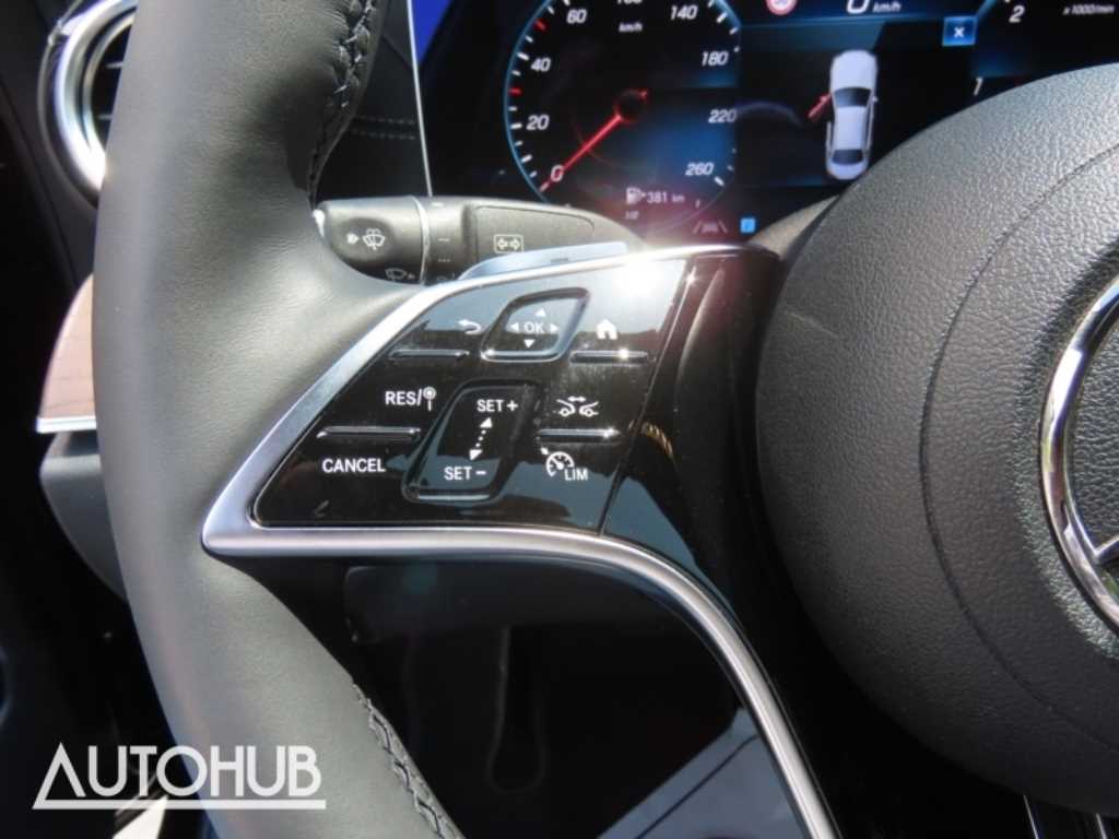 Mercedes Benz E class - Vista 12