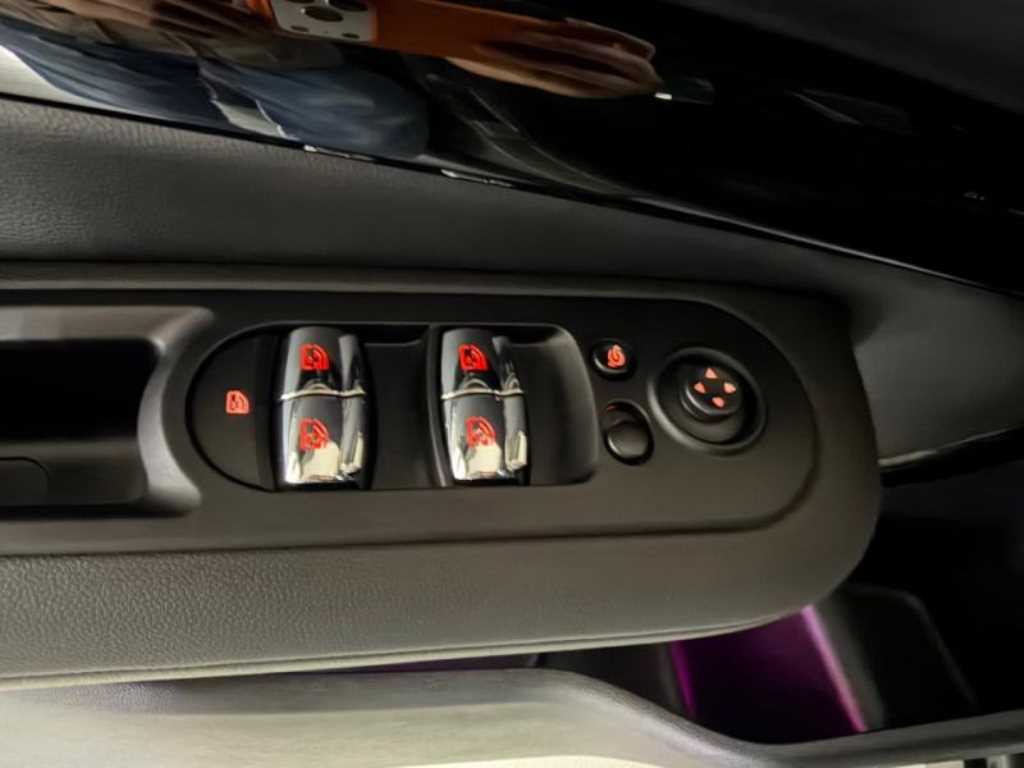 Mini Clubman - Vista 12