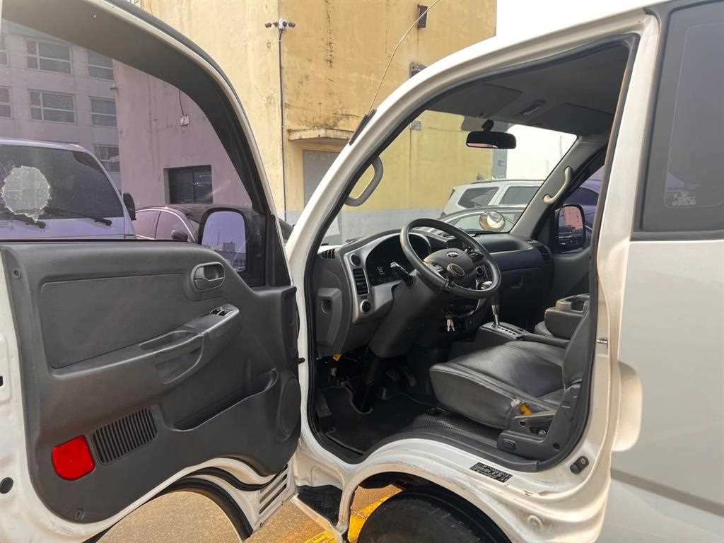 Small Truck Cargo (small) - Vista 8
