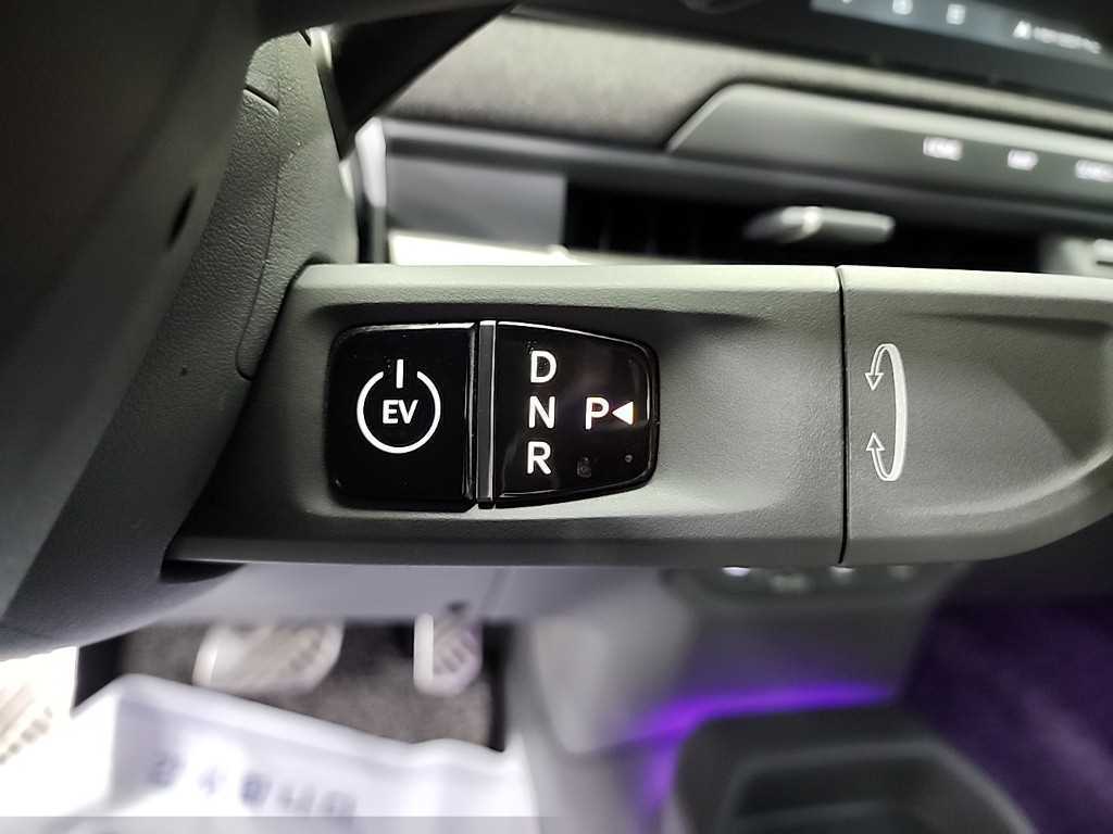 KIA EV3 - Vista 9
