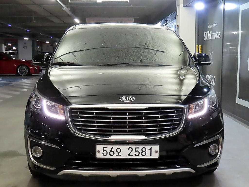 KIA Carnival - Vista 2