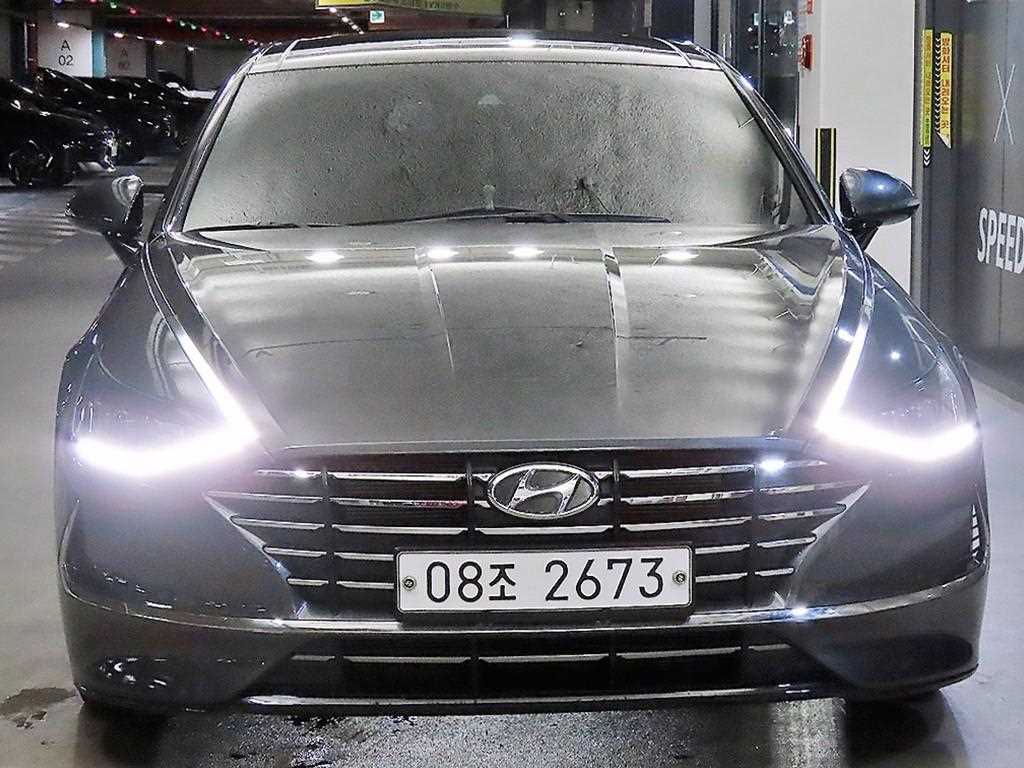 HYUNDAI Sonata - Vista 2
