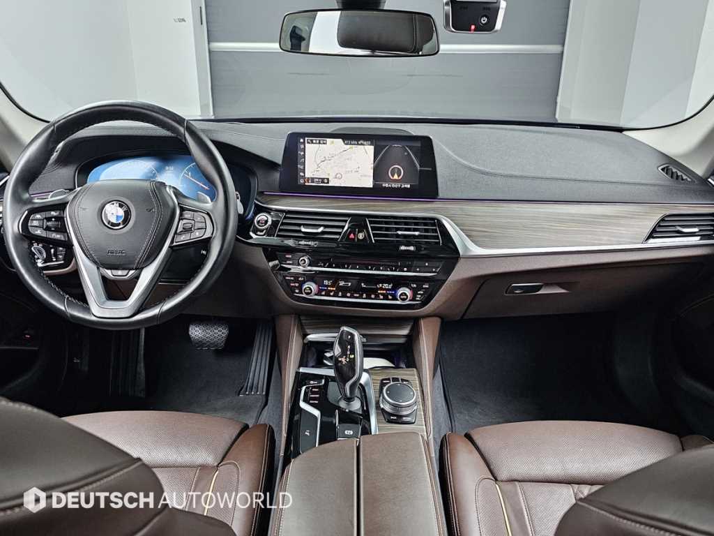 BMW 5 Series - Vista 7