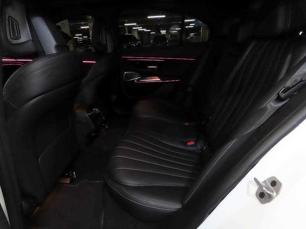 Mercedes Benz E class - Vista 7
