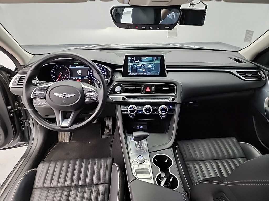 Genesis G70 - Vista 7