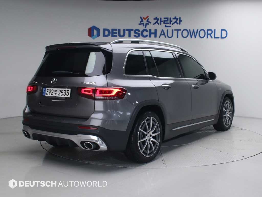 Mercedes Benz GLB Class - Vista 2