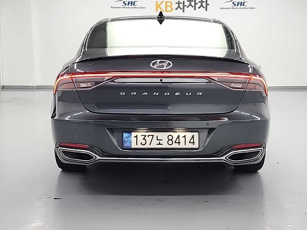 HYUNDAI Grandeur - Vista 3