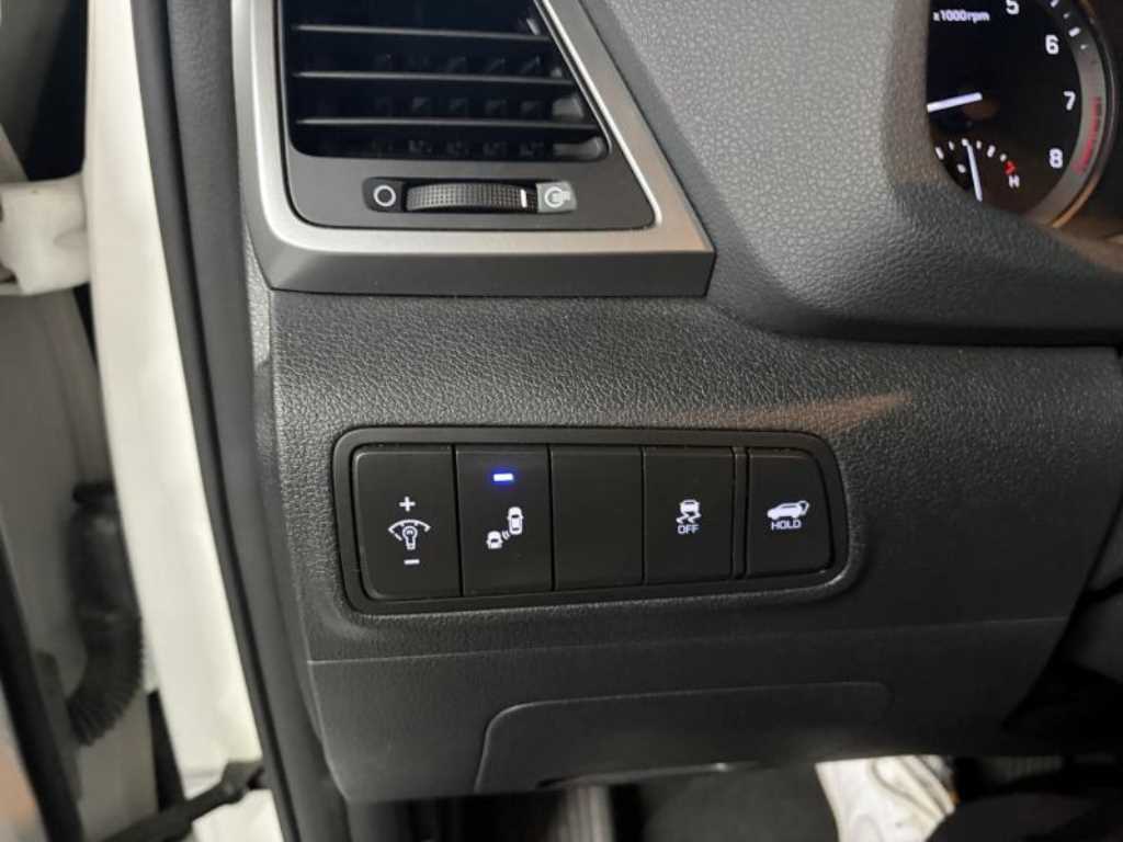 HYUNDAI Tucson - Vista 9