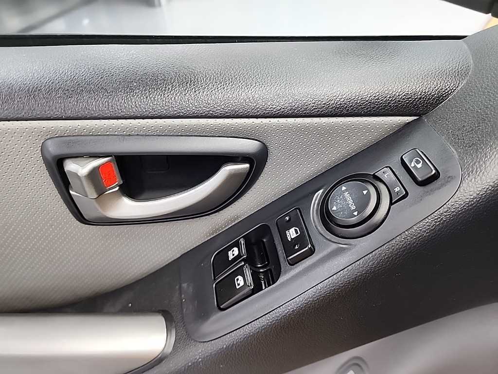 HYUNDAI Starex 2019 Amarillo - Importación desde Corea - HF Imports Iquique - Foto 16