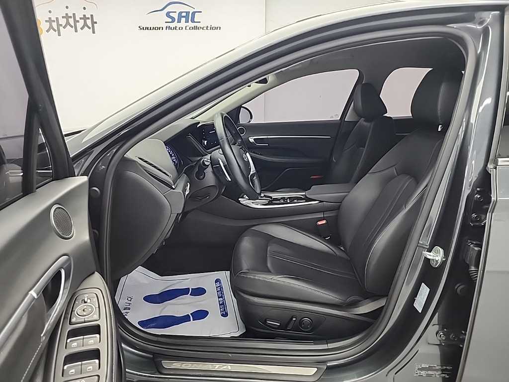 HYUNDAI Sonata - Vista 11