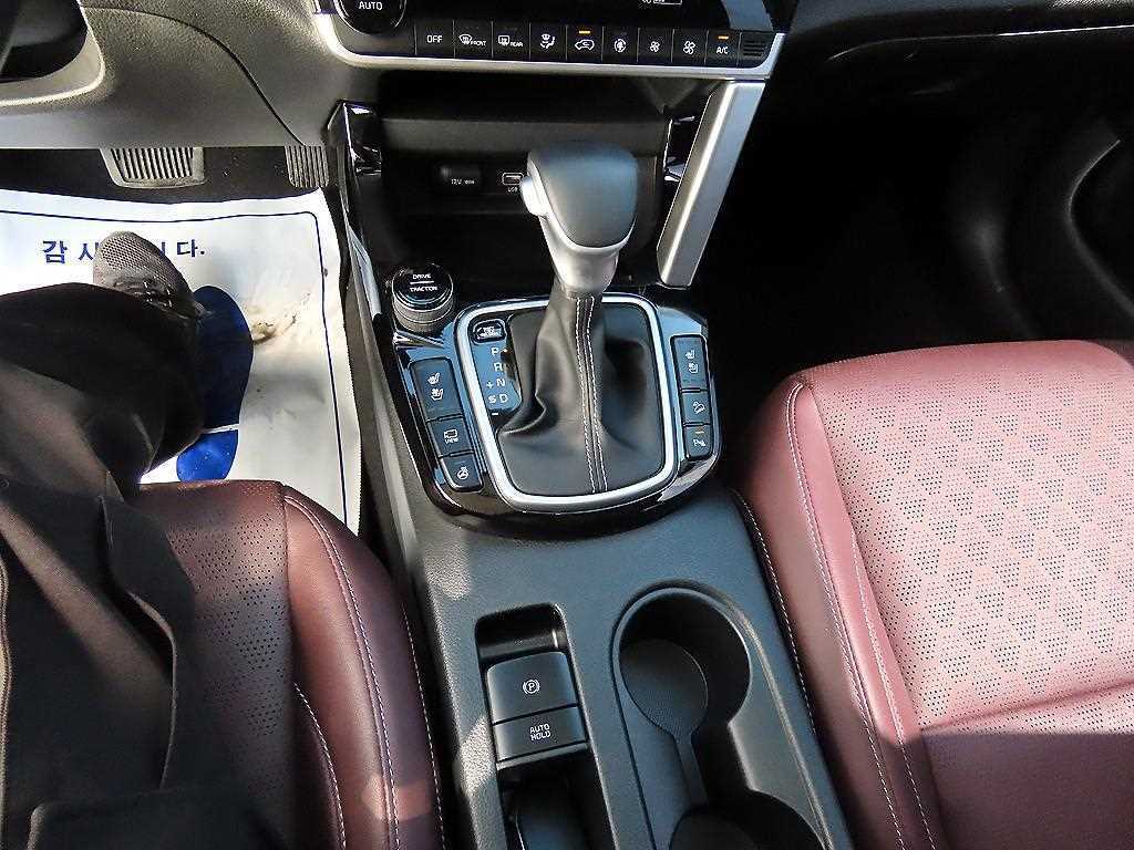 KIA Seltos - Vista 10