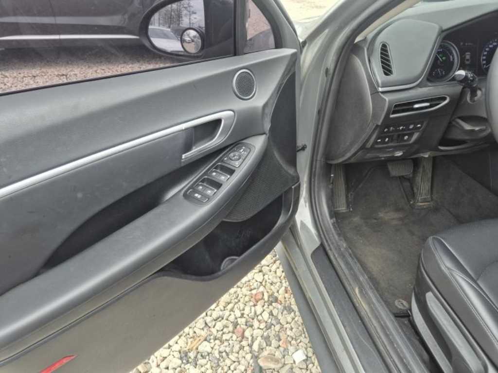 HYUNDAI Sonata - Vista 6