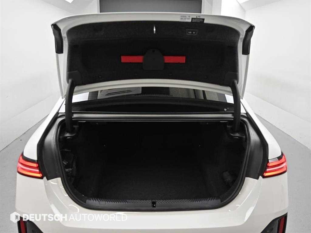 BMW 5 Series 2026 Blanco - Importación desde Corea - HF Imports Iquique - Foto 19