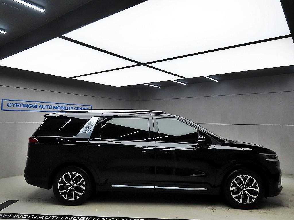 KIA Carnival - Vista 2