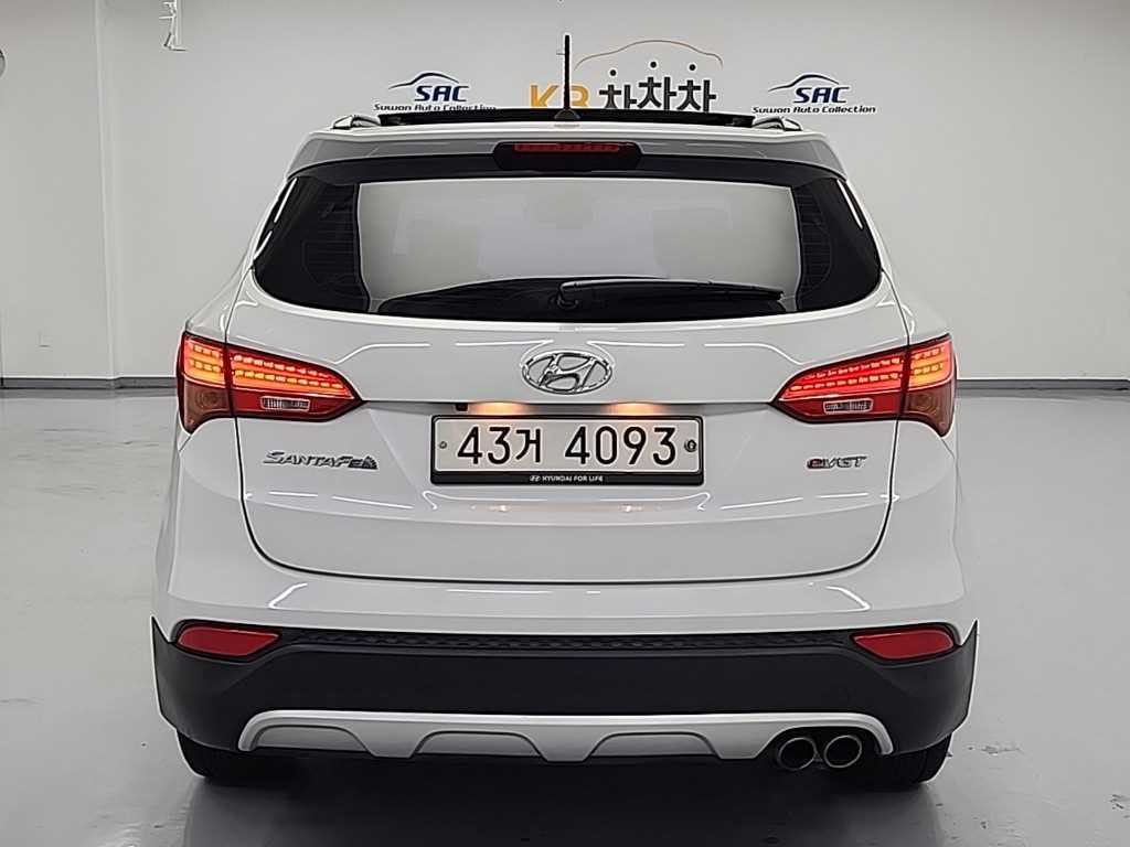 HYUNDAI Santa Fe - Vista 3