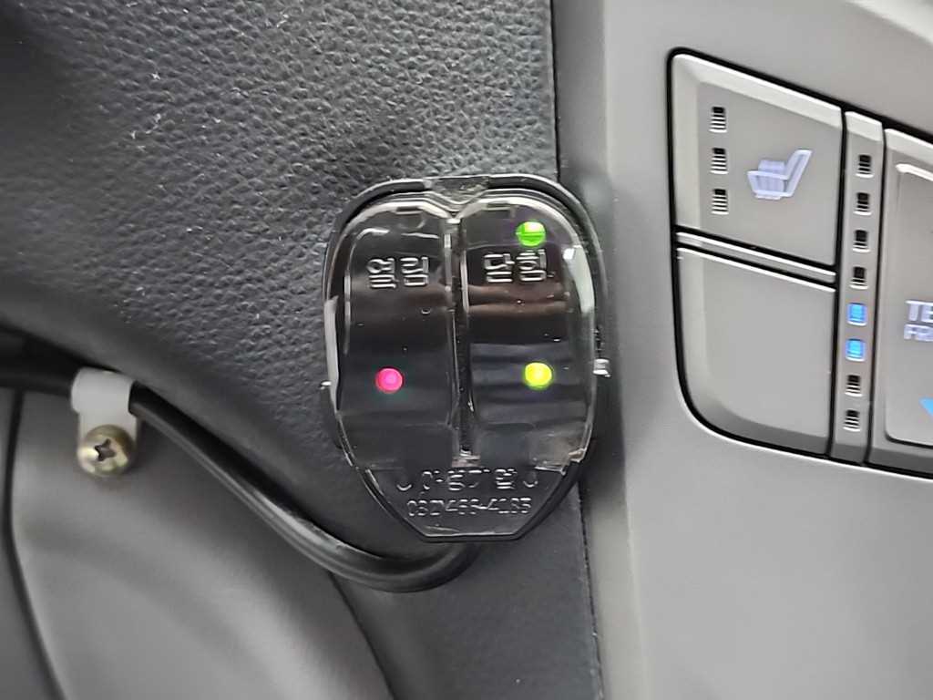 HYUNDAI Starex 2019 Amarillo - Importación desde Corea - HF Imports Iquique - Foto 18