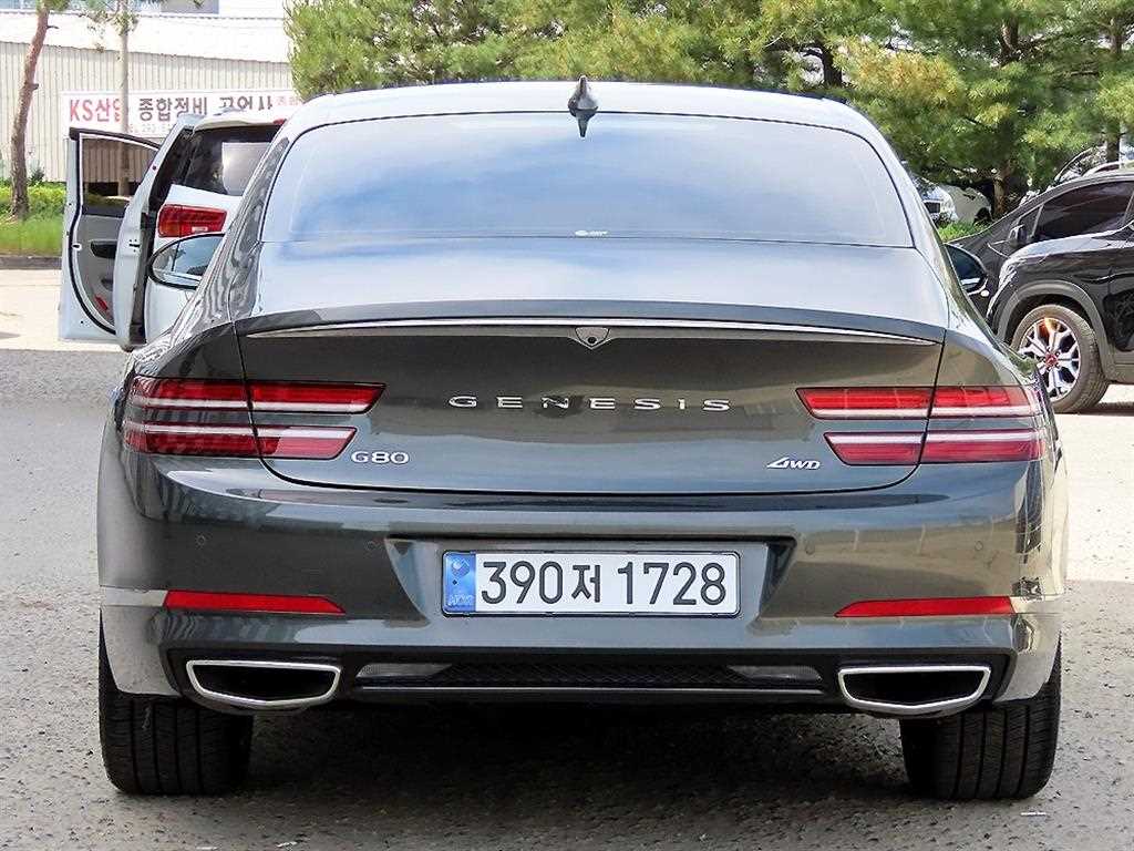 Genesis G80 - Vista 4