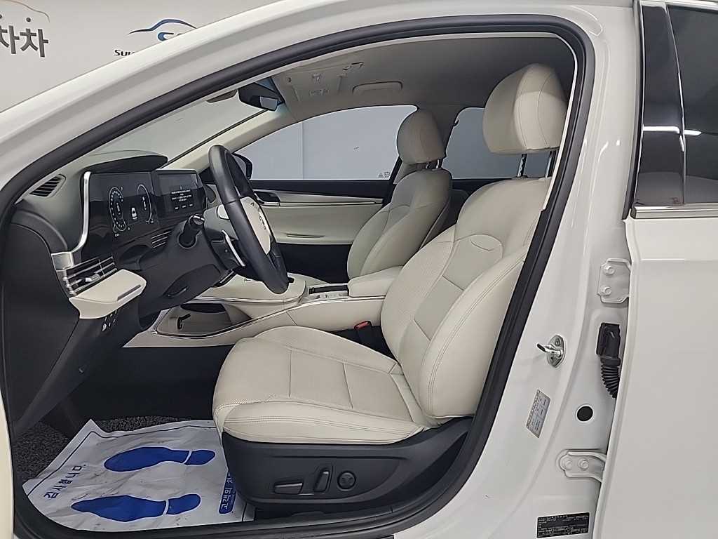 HYUNDAI Grandeur - Vista 11