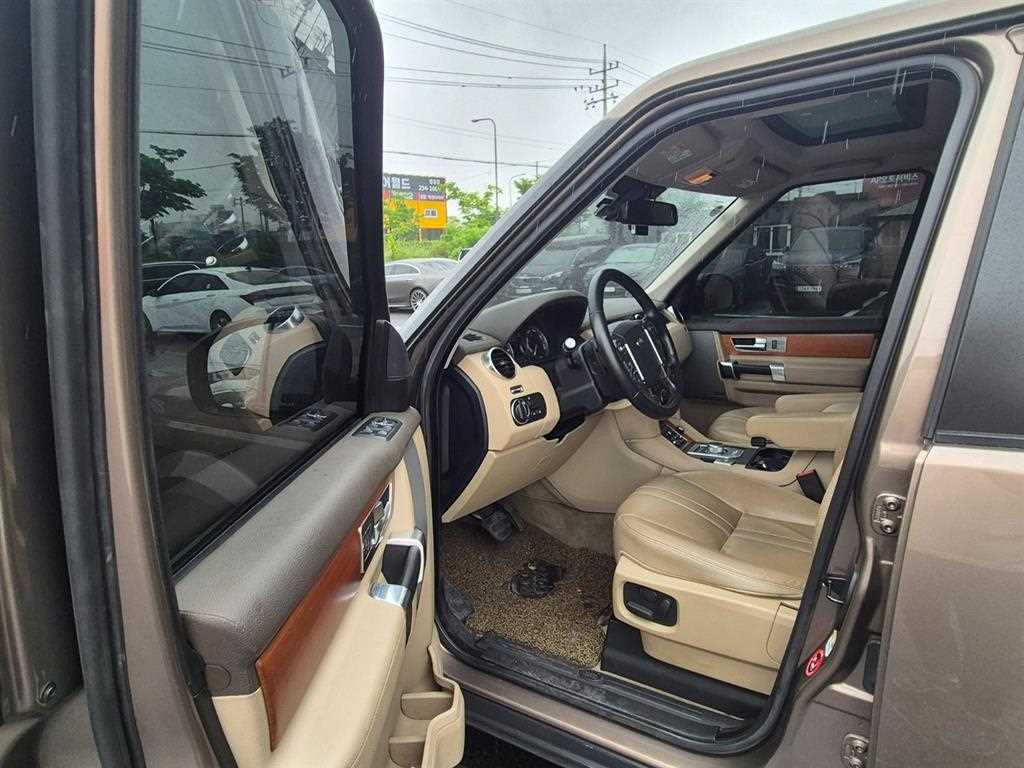 Land Rover Discovery - Vista 6