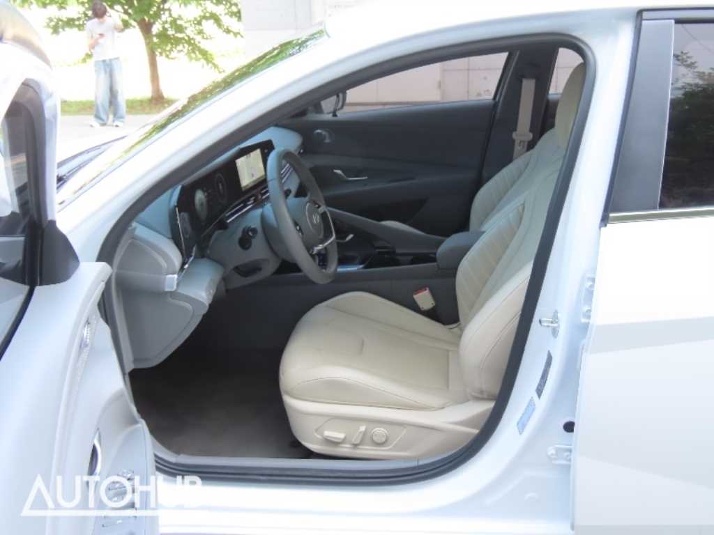 HYUNDAI Avante 2024 Blanco - Importación desde Corea - HF Imports Iquique - Foto 14