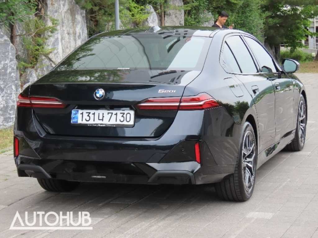 BMW 5 Series - Vista 3