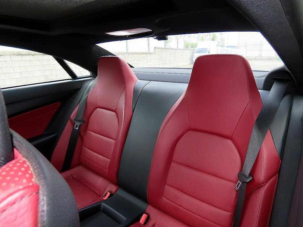 Mercedes Benz E class - Vista 6
