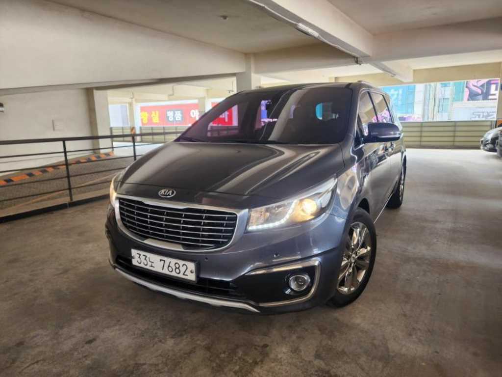 KIA Carnival 2016 Gris - Importación desde Corea - HF Imports Iquique - Foto 1